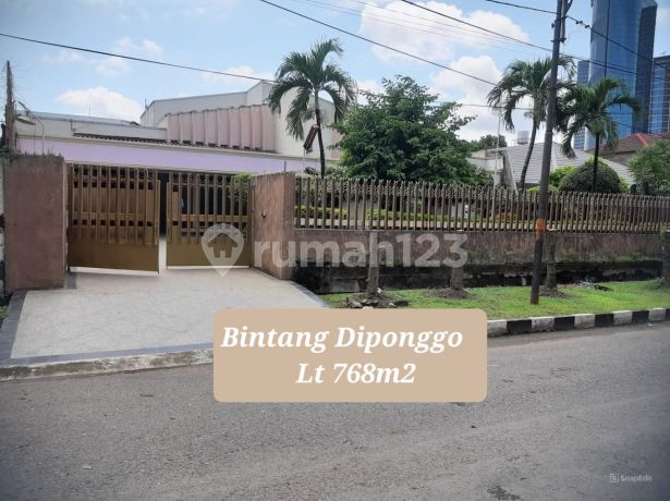 Rumah Bintang Diponggo dekat Tol surabaya