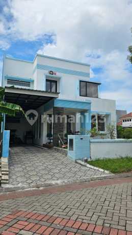 Large Hook House for Sale Semi-Furnished