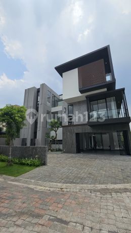 New Home, Konsep Villa Mewah Dengan 6 Kamar Tidur New Home, Konsep Villa Mewah Dengan 6 Kamar Tidur