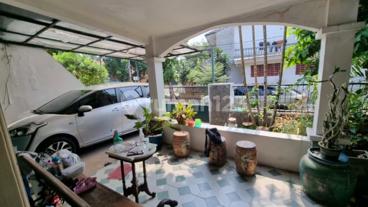 Rumah Hitung Tanah di Komplek Bina Marga, Kebayoran Lama Rumah Hitung Tanah di Komplek Bina Marga, Kebayoran Lama