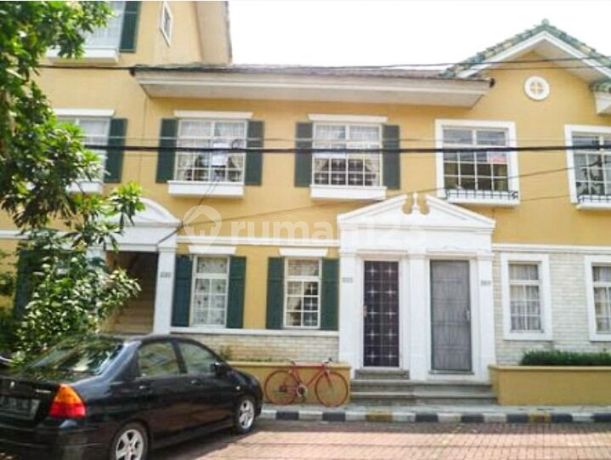 Apartemen (Town House) Murah 2 KT Fully Furnished di Taman Hijau Lippo Karawaci Tangerang