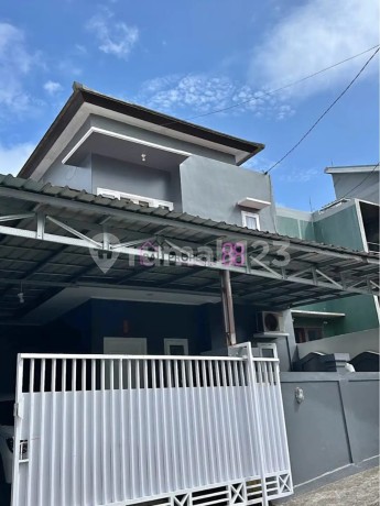 For Sale Comfortable Modern Minimalist House with Front Yard | 3 Bedrooms in Taman Griya Jimbaran, Land Area 100 M2