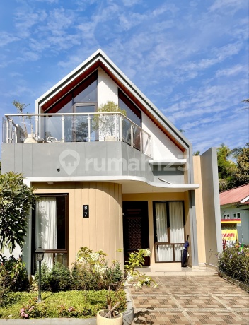 Rumah ada Mezzanine 5 menit ke Alun depok&ke stasiun pondok rajeg Rumah ada Mezzanine 5 menit ke Alun depok&ke stasiun pondok rajeg