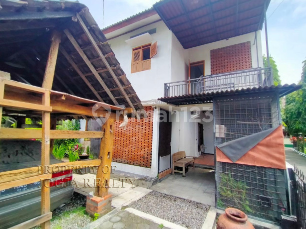 DIJUAL CEPAT RUMAH 2 LANTAI JALAN PAMUNGKAS SLEMAN DEKAT UII