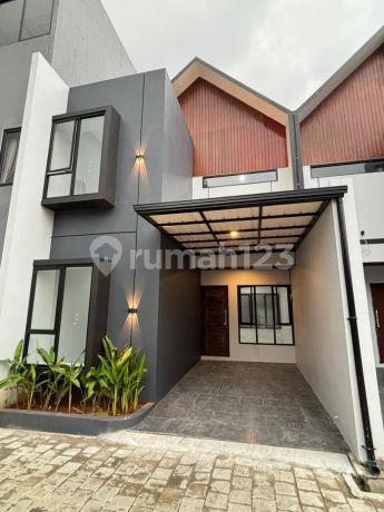 Rumah 2Lantai SHM Bisakpr Dekat Pintu Tol Kukusan di Beji Depok Rumah 2Lantai SHM Bisakpr Dekat Pintu Tol Kukusan di Beji Depok