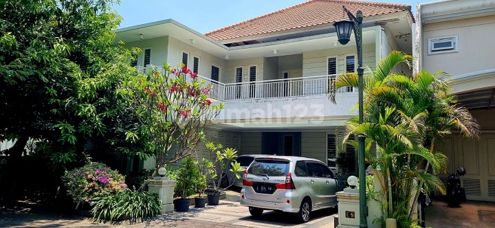 Luxury House Affordable Elite Area in Regency 21 Surabaya Near Merr
