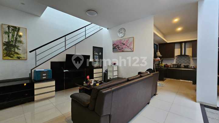 Dijual Rumah Taman Holis Indah Lokasi Utama 