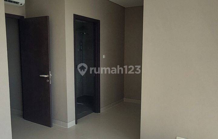 Ciputra International Apartemen tower Amsterdam lt 36  Unfurnished 2 Kamar Tidur