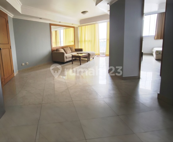 Apartemen Taman Rasuna Tower 8 2 BR Strata Title Lantai Tinggi Sudah Renovasi Apartemen Taman Rasuna Tower 8 2 BR Strata Title Lantai Tinggi Sudah Renovasi