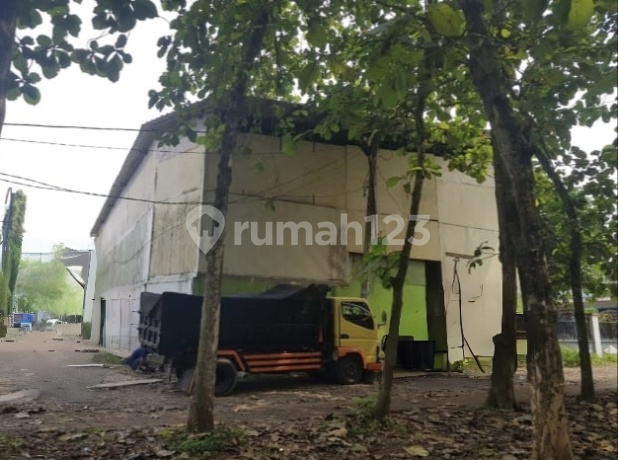 Gudang di Cikupa.sukamulya. Luas345m. Ada Kantor. Gudang di Cikupa.sukamulya. Luas345m. Ada Kantor.