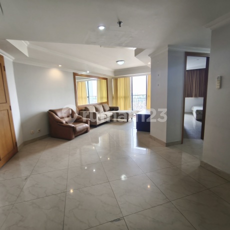 Apartemen Taman Rasuna Tower 8 2 BR Strata Title Lantai Tinggi Sudah Renovasi