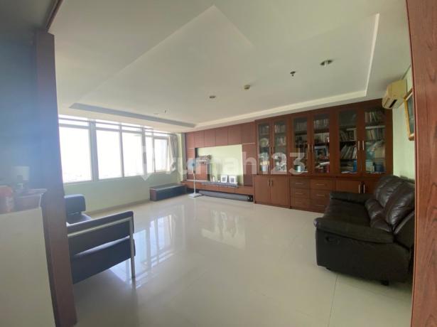 The Boutique Apartemen Menara C 4 Kamar Tidur Semi Furnished Bagus