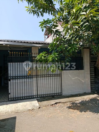 House for Sale in Sidokare Asri Housing Complex, Block - Mm, Sidoarjo
