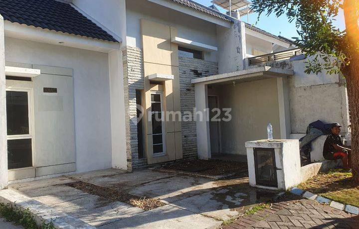 Dijual Rumah di Valencia Terrace Cc 7, Psj, Buduran