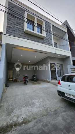 Rumah Baru Gress Blum Pernah Dihuni Di Komplek Graha Permai