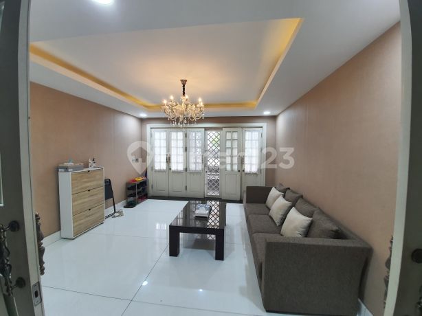 Villa Siap Huni The Palace Residence Jl Mustang Daerah Medan Polonia
