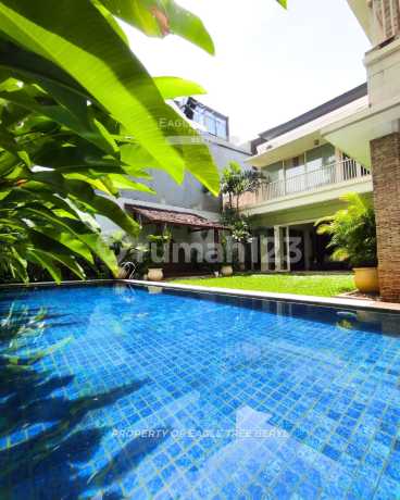 Rumah Di Senayan Bintaro 2 Lantai Ada Kolam Renang Lokasi Premium 