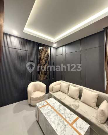 Dijual Rumah Mewah Full Frunish dengan View Danau di Bsb City Hilago Semarang Dijual Rumah Mewah Full Frunish dengan View Danau di Bsb City Hilago Semarang