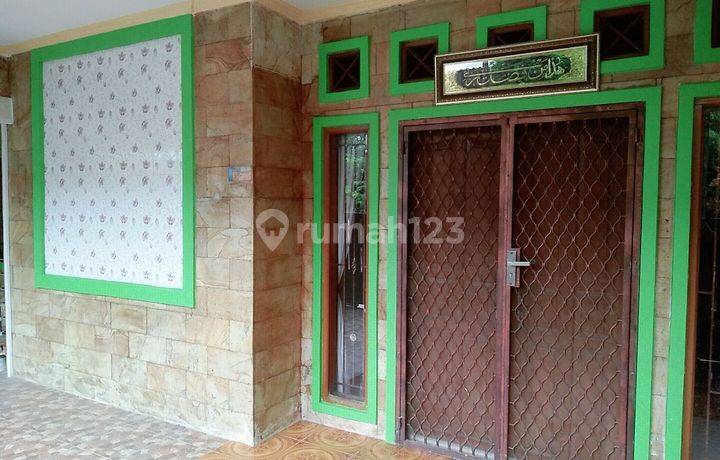 Di jual rumah daerah taman narogong indah bekasi 