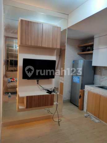 Dijual Apartemen Lantai 15, Cash Only, Full Interior Design Furnished, Air WTP, Listrik 1300, Surat PPJB di Paradise Mansion, Taman Surya, Jakarta Barat