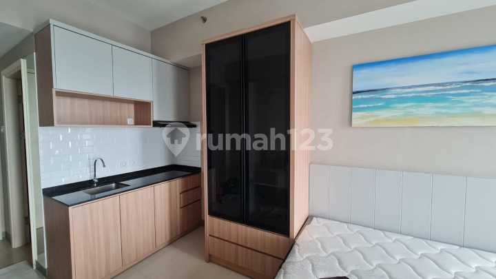 sewa bulanan Benson studio apartemen tembus Pakuwon mall 4,5jt/bulan