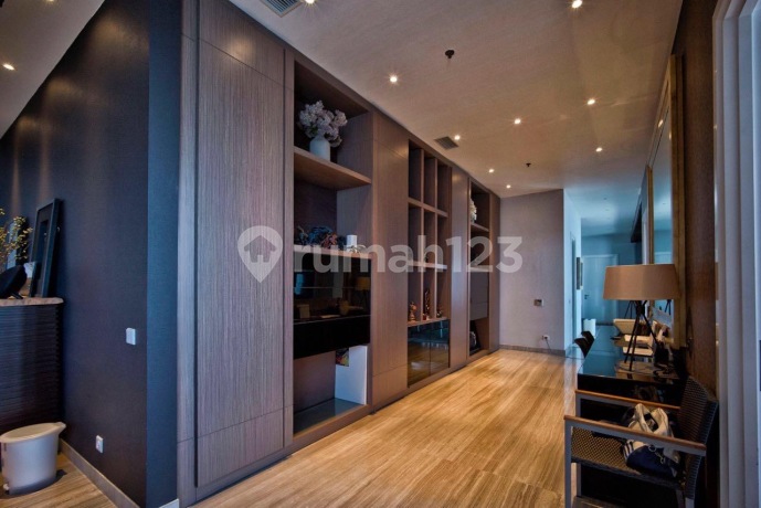 Disewakan Penthouse Mewah Ciputra World The Vue Disewakan Penthouse Mewah Ciputra World The Vue