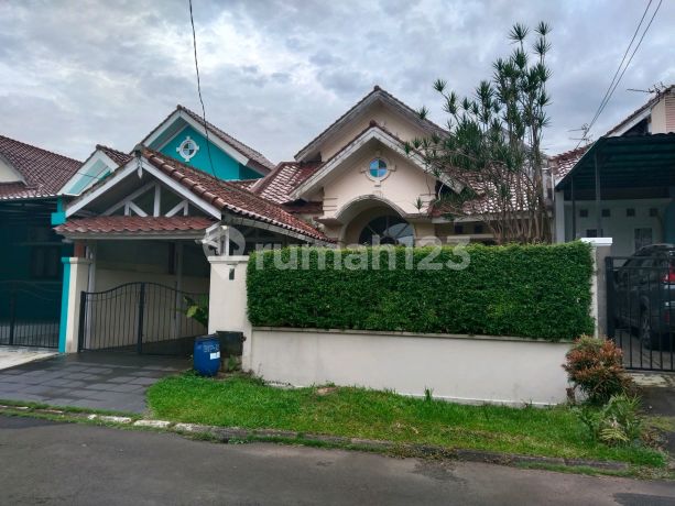 House for Quick Sale in Telaga Kahuripan Bogor