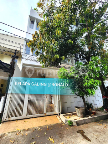 Termurahh!!! Dijual Rumah di Belakang Mkg Harga 2M-An Termurahh!!! Dijual Rumah di Belakang Mkg Harga 2M-An