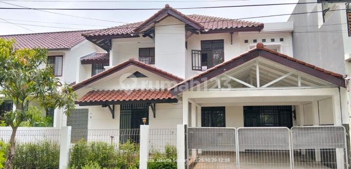 Rumah Asri di Bumi Pesanggrahan Mas