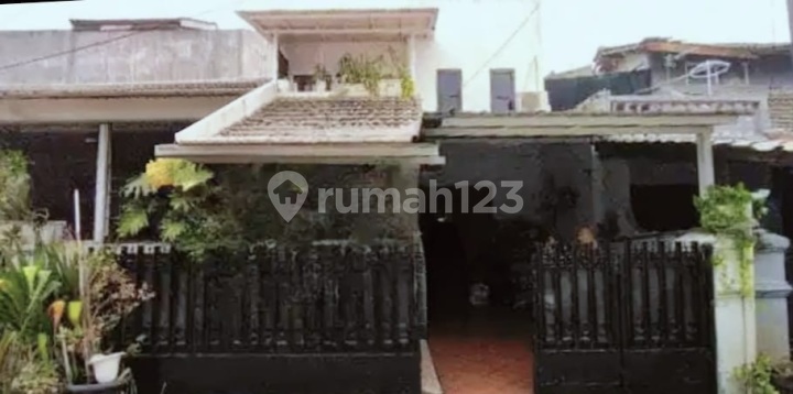 Rumah dalam komplek di Pamulang, Tangerang Selatan Rumah dalam komplek di Pamulang, Tangerang Selatan