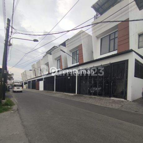 Dijual Villa Jalan Setia Baru Komplek Villa Rukun Mas - Daerah Adam Malik Dijual Villa Jalan Setia Baru Komplek Villa Rukun Mas - Daerah Adam Malik