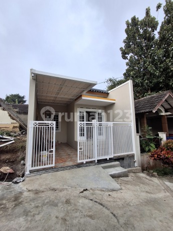 Rumah Cantik dan Murah di Komplek Gbr.dekat Pemkab Kbb