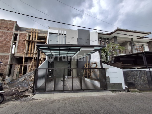 Dijual Rumah Modern Di.area Batununggal.bandung.dekat.buah.batu Dijual Rumah Modern Di.area Batununggal.bandung.dekat.buah.batu