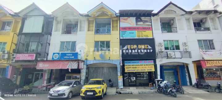 For Sale: Roadside Shop House in Karawaci Tangerang Banten Victoria Park, Strategic Location, Affordable, Ready to Occupy