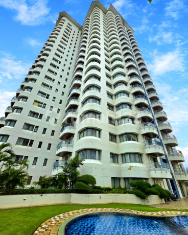 Apartemen Park Royal Gatot Subroto Lokasi Bagus Dekat Senayan, Sudirman