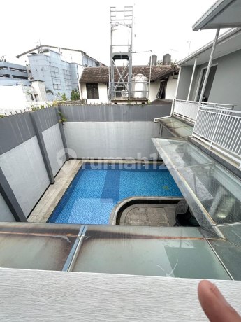 Rumah Kolam Renang Kopo Melati Dekat Tol Kopo Bandung