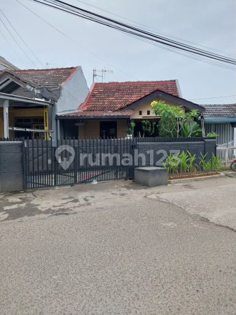 Rumah Budi Agung cocok untuk tinggal atau usaha dekat Tol Sentul