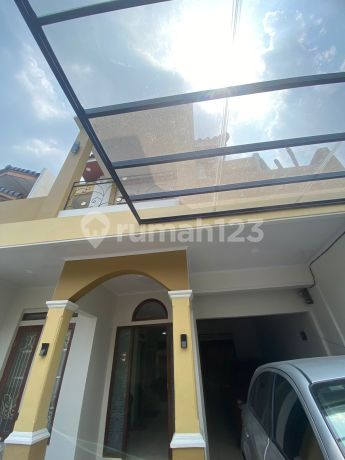 Hanya 10 menit ke bintaro plaza dan 10 menit ke sekolah jepang Hanya 10 menit ke bintaro plaza dan 10 menit ke sekolah jepang