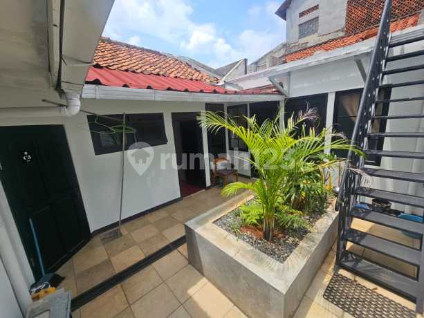 Kos-Kosan Depan Terminal MRT Lebak Bulus Kos-Kosan Depan Terminal MRT Lebak Bulus