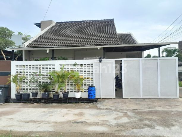 Jual Rugi Rumah Cantik 1 Lantai di Taman Cibaduyut Kopo Bandung Jual Rugi Rumah Cantik 1 Lantai di Taman Cibaduyut Kopo Bandung