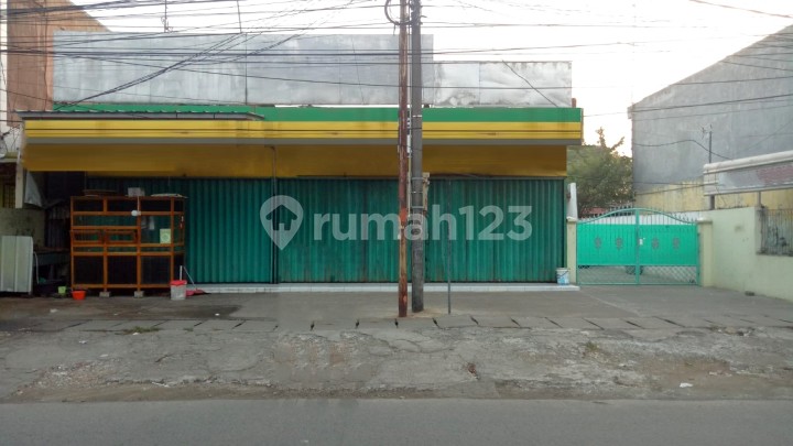 House and Shop on Jalan Nusantara Raya, Perumnas 3, East Bekasi