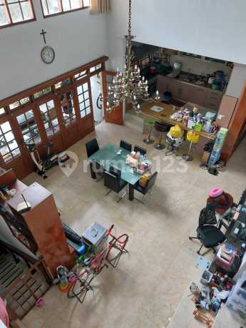 Rumah nyaman di jalan Raya Sutami, bisa untuk usaha