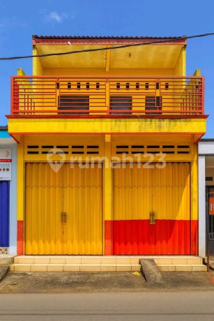 Dijual Murah Ruko Siap Huni, di Taman Alamanda, Bekasi.