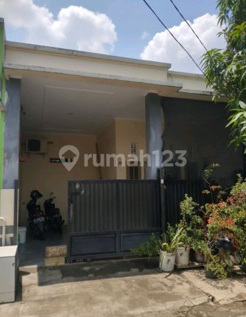 Ready-to-Occupy House in Taman Alamanda Complex Near Gabus Toll Road