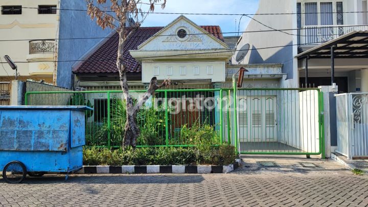 Bhaskara Sari cocok buat kost, bisa jalan kaki ke Raya Mulyosari Bhaskara Sari cocok buat kost, bisa jalan kaki ke Raya Mulyosari