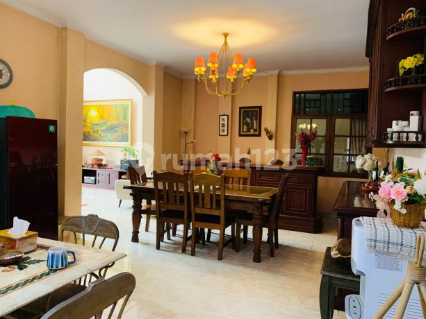 Dijual Rumah Besar di Cipinang Indah 2 Jakarta Timur.