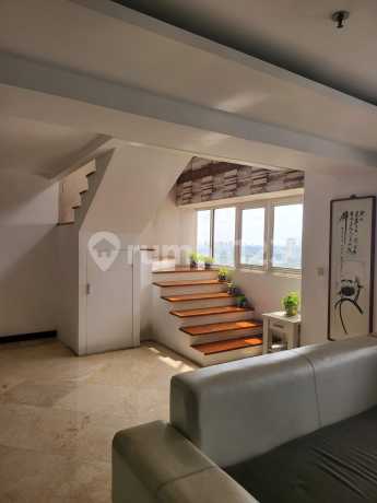 For Sale 2-Story Bonavista Apartment Penthouse Rare Unit CHEAP