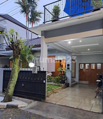 Rumah Cantik dan Apik 2 Lantai Lokasi Premium Pejaten Jakarta Selatan