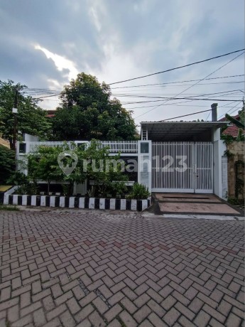 Rumah SHM di Ketintang Baru selangkah ke Ahmad Yani Rumah SHM di Ketintang Baru selangkah ke Ahmad Yani