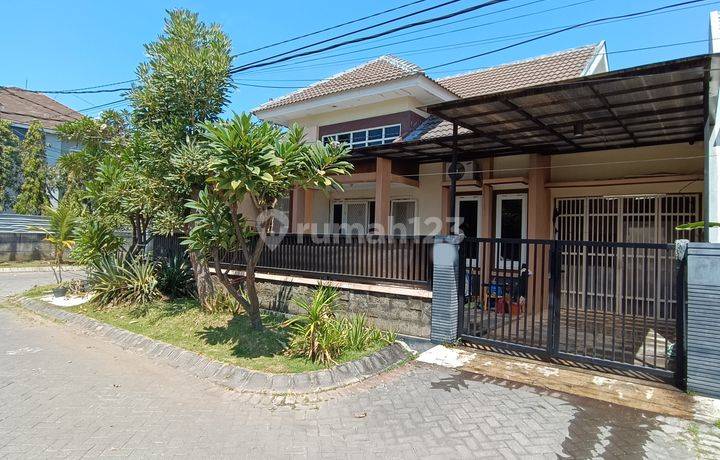 Rumah Bagus SHM di Pondok Candra, Sidoarjo